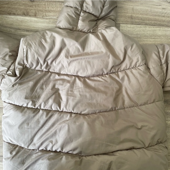 New Look Brown Puffer Jacket - Picture 2 of 4